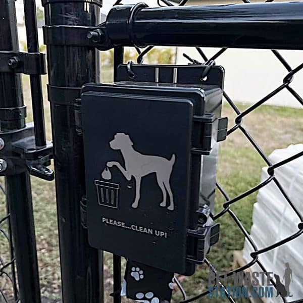 ZipTies ChainLinkFence ThePetWasteStation